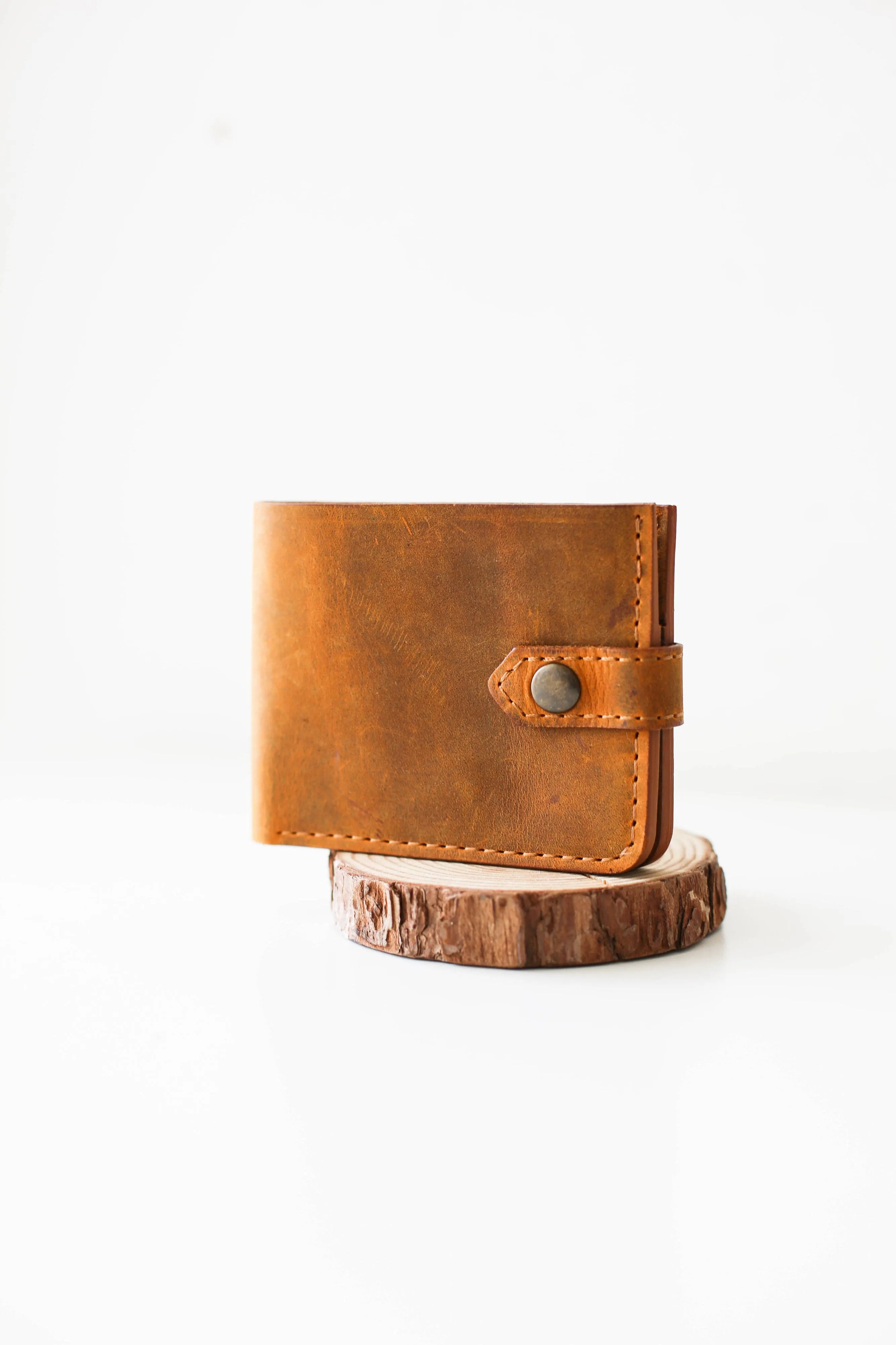 Bifold leather Wallet - Cognac Brown