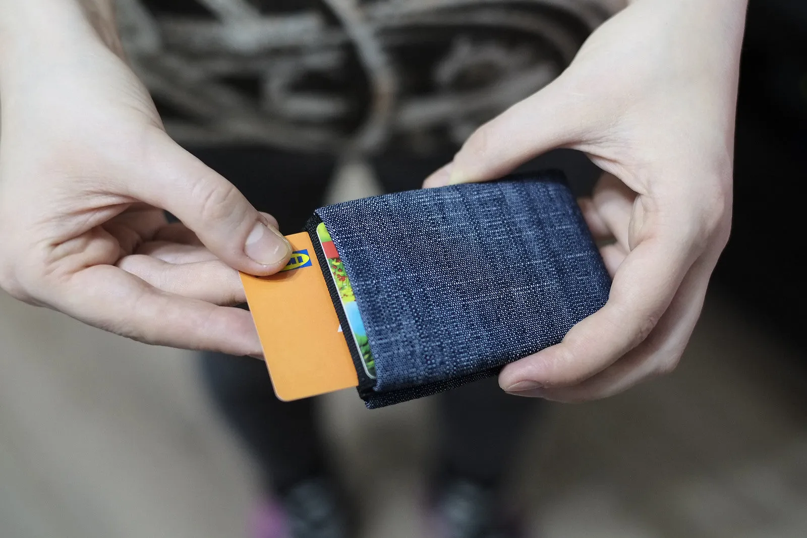 Effortlessly Cool: Discover Our Vegan Denim Mens Wallets - RFID blocking 4  1