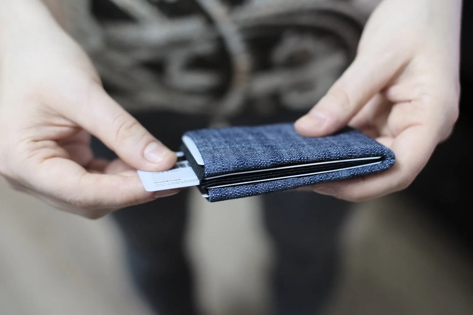 Effortlessly Cool: Discover Our Vegan Denim Mens Wallets - RFID blocking 4  1