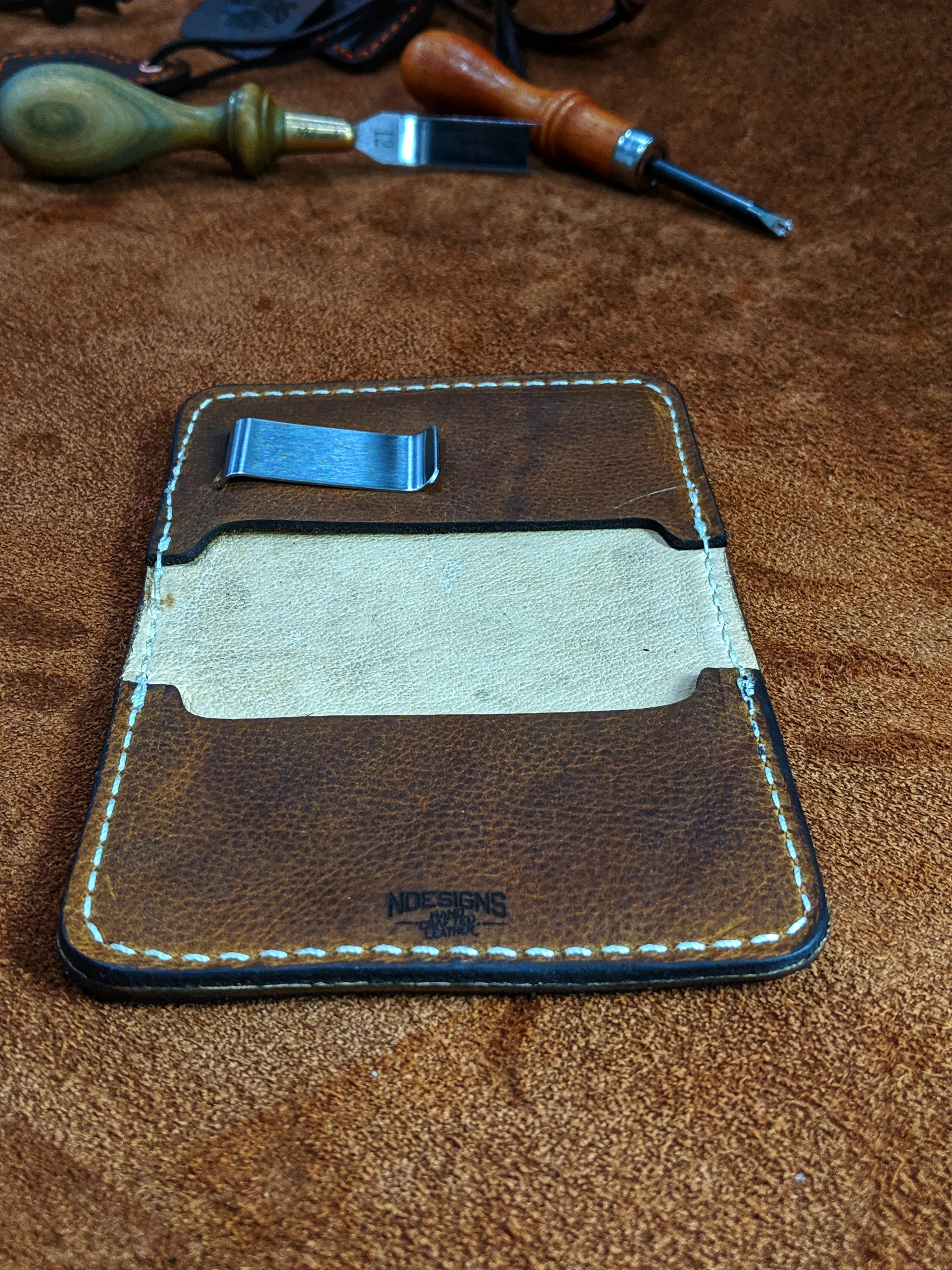 El Hefe Classic Skull Logo Haters Wallet - Brown Leather