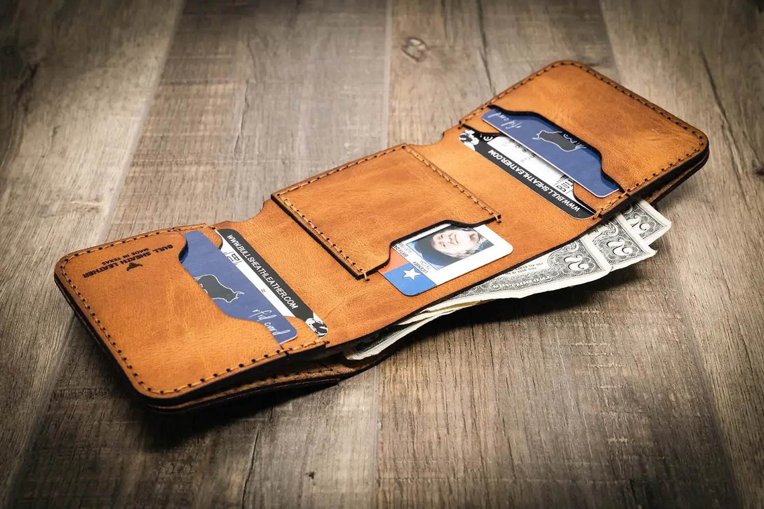 Western Trifold Wallet - Saddle Tan